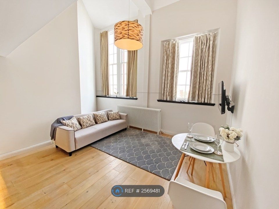 Property photo 3 of 19