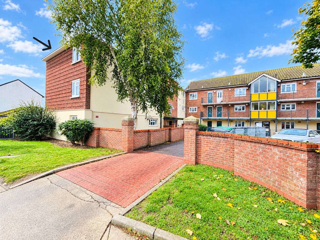 Property photo 1 of 9
