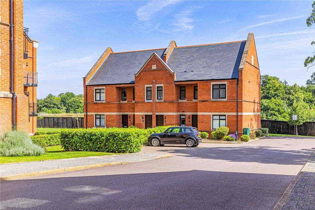 Property photo 1 of 32 Picture No. 39