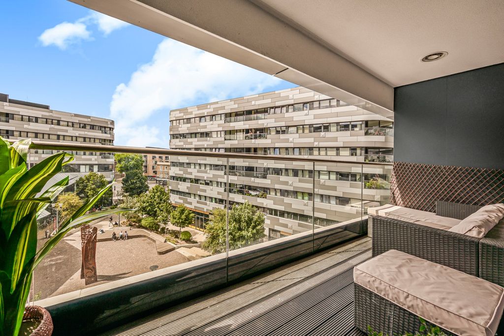 Property photo 2 of 15