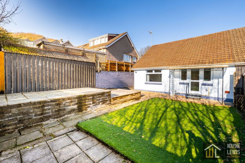 Property photo 1 of 41