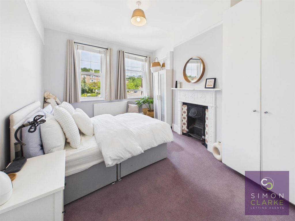 Property photo 2 of 7 Cam05425G0-Pr0144-Still009.Jpg