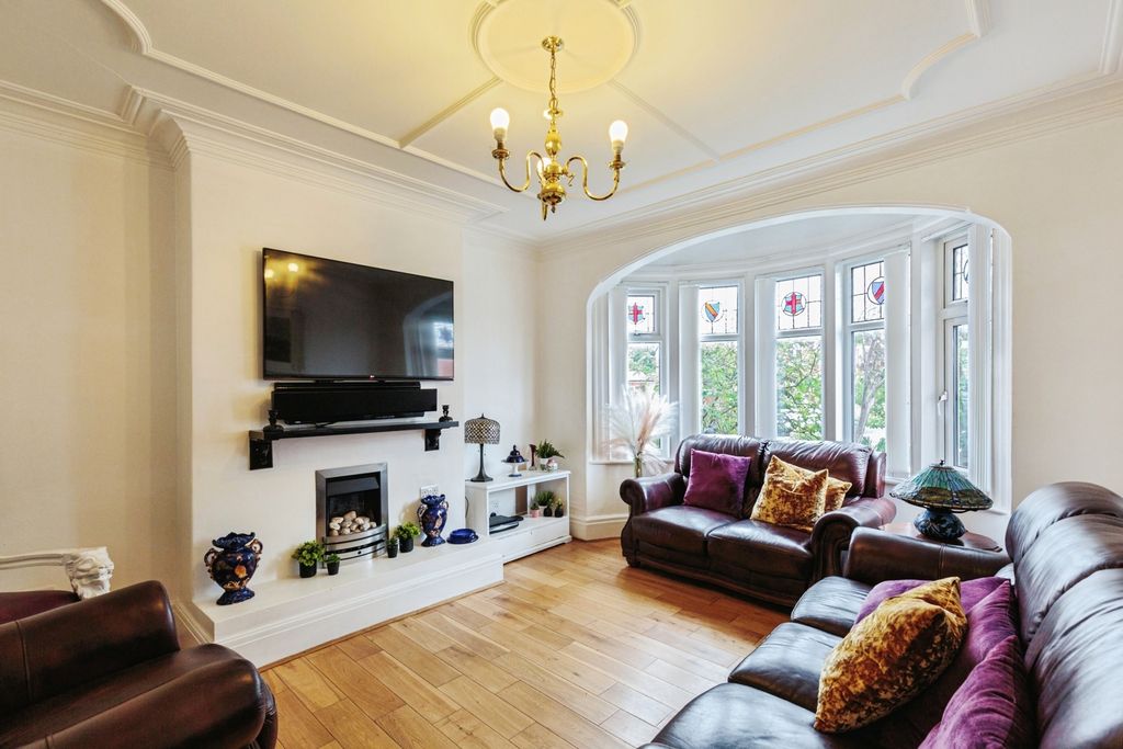 Property photo 2 of 14 Pbox-Img.Jpg