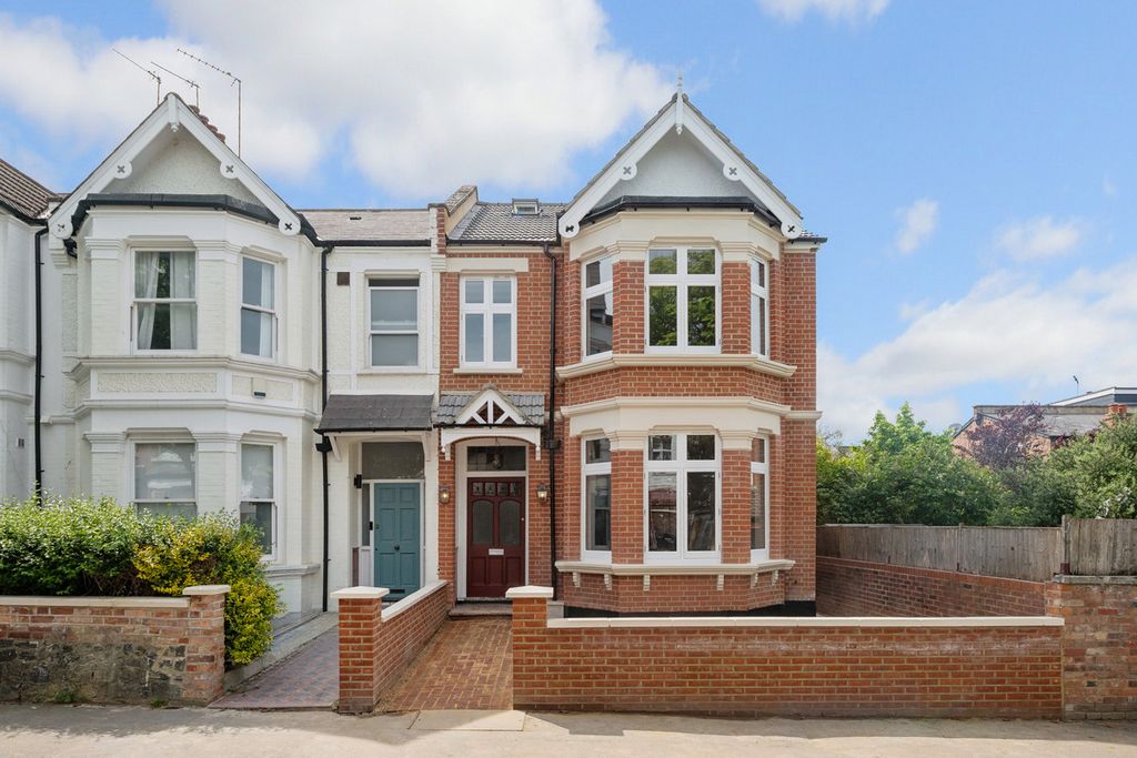 Property photo 1 of 37
