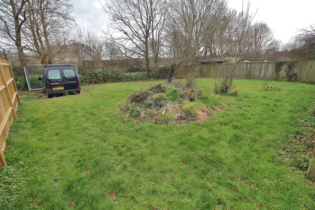 Property photo 3 of 11