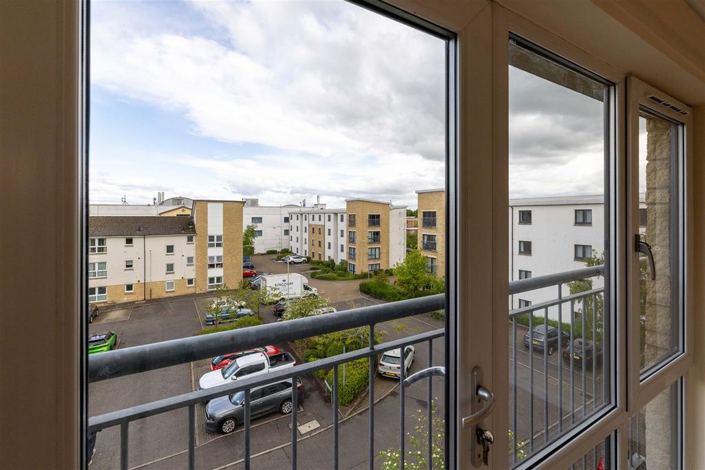 Additional image 15 of 2 bed flat for saleMonart Road, Perth PH1