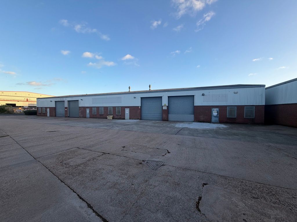 Property photo 1 of 8 Photo 9