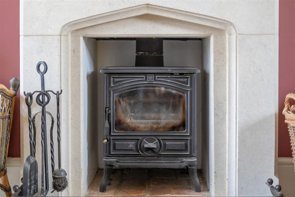 Additional image 7 of 3 bed semi-detached house for saleWoodborough, Pewsey SN9
