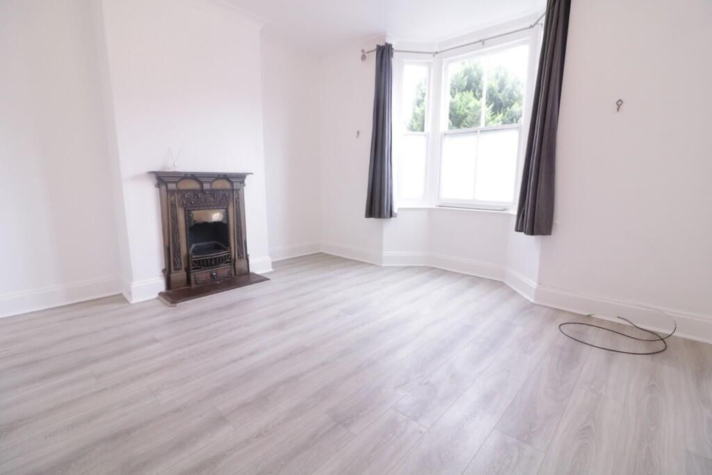 Property photo 2 of 9 12073_101353018909_Img_01_0000.Jpeg