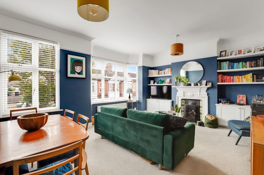 Property photo 1 of 15 12-A76Ejhpropwpen - 12B Royston Road - 1.Jpg