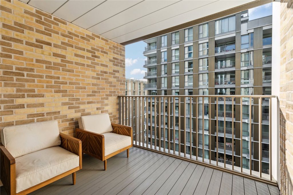 Property photo 1 of 16 Balcony