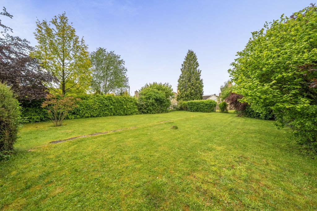 Property photo 2 of 20 1464017-6-6A0c26F73cd63