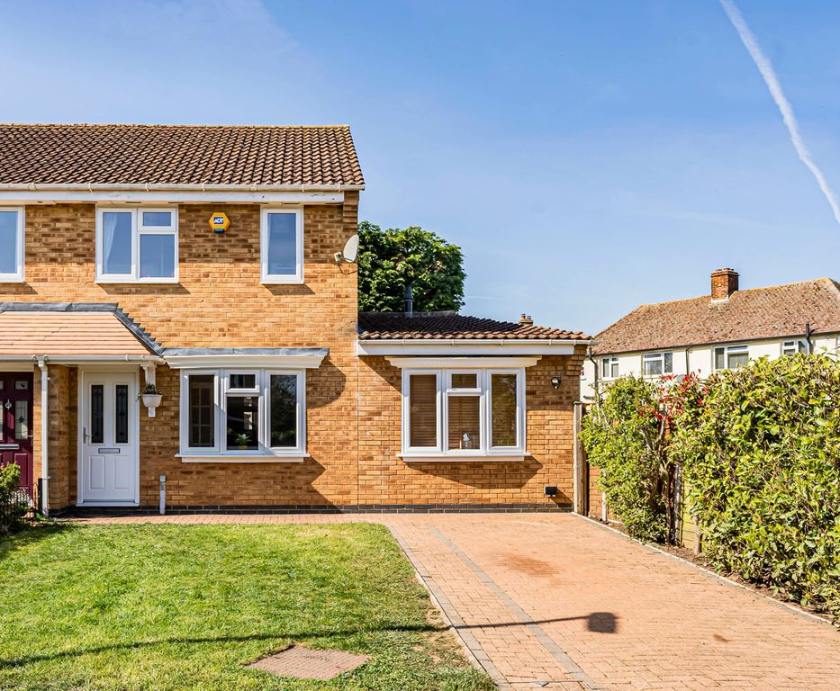 Property photo 1 of 17 Front