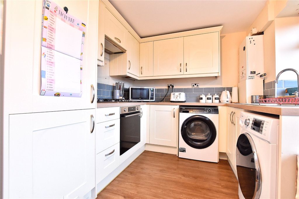 Property photo 3 of 11 Picture 3