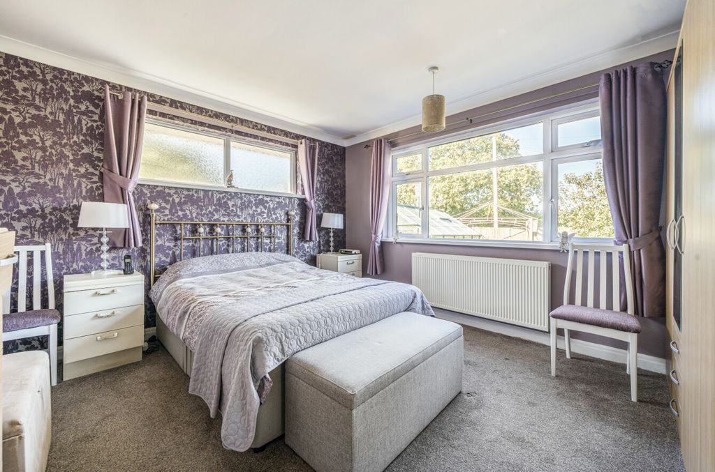 Property photo 2 of 18 1356439-1-68d6649...