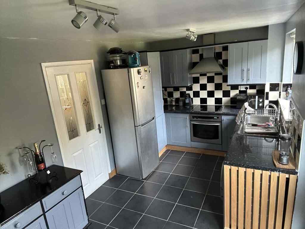 Property photo 3 of 17 Picture No. 33