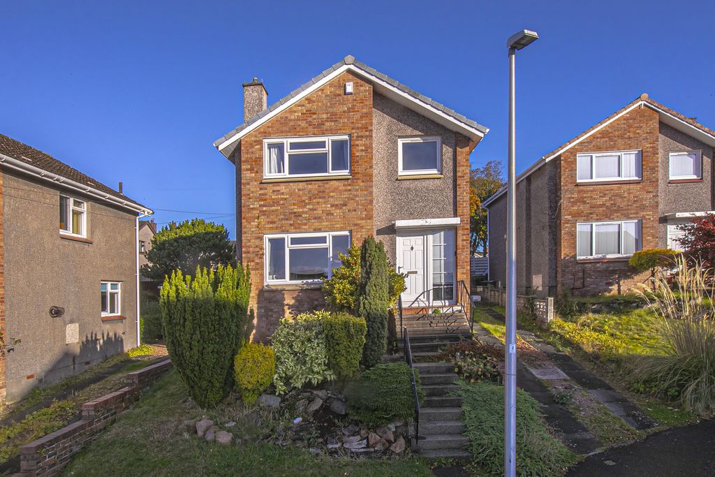 Property photo 1 of 17