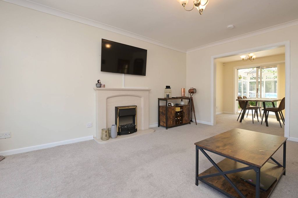 Property photo 3 of 30