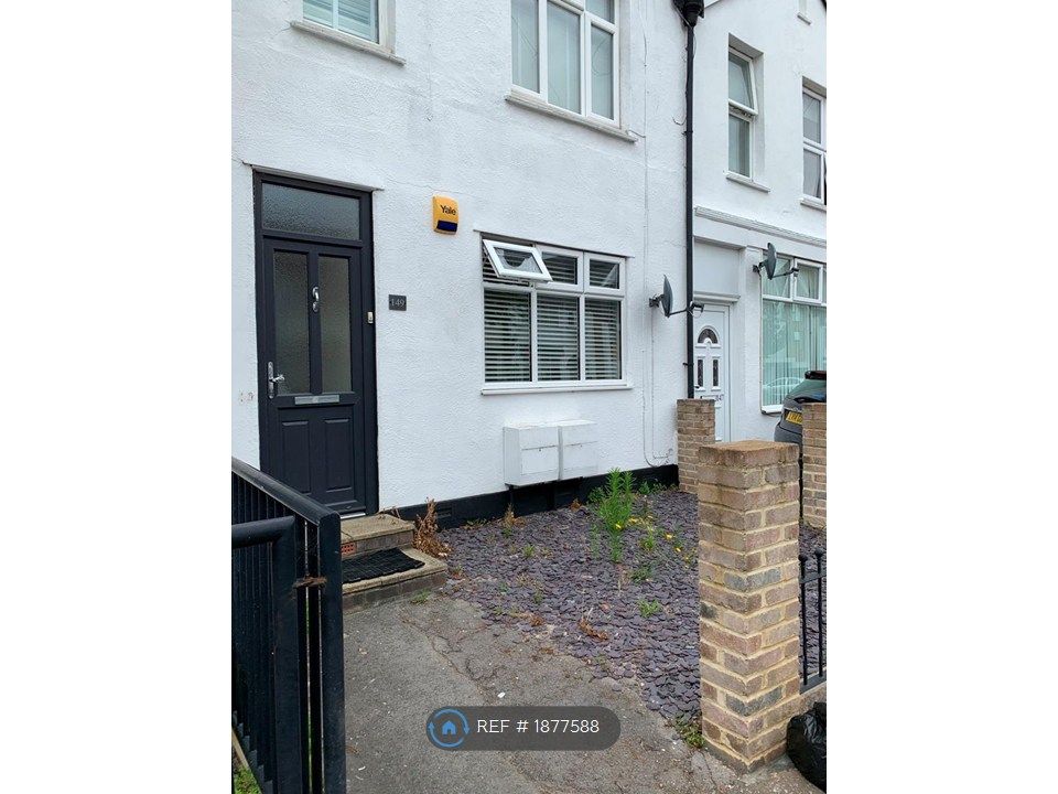 Property photo 3 of 35