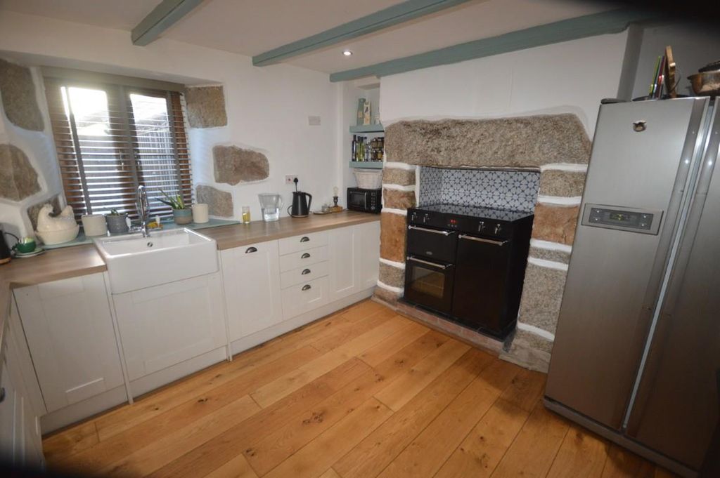 Property photo 2 of 25 Dsc_0003 (Medium).Jpg