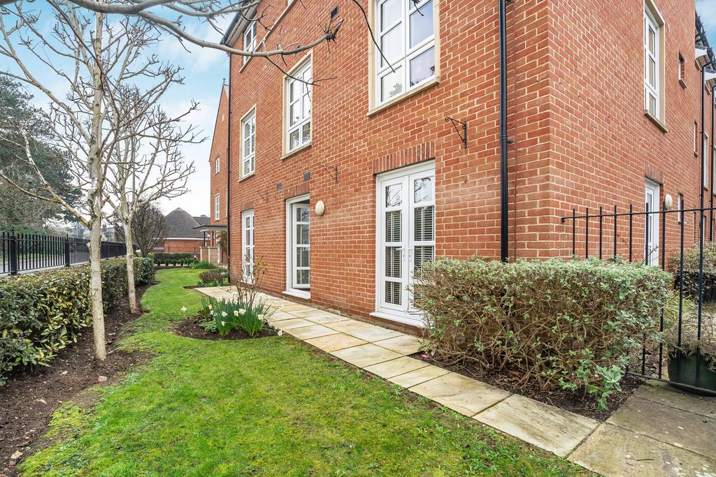 Property photo 2 of 15