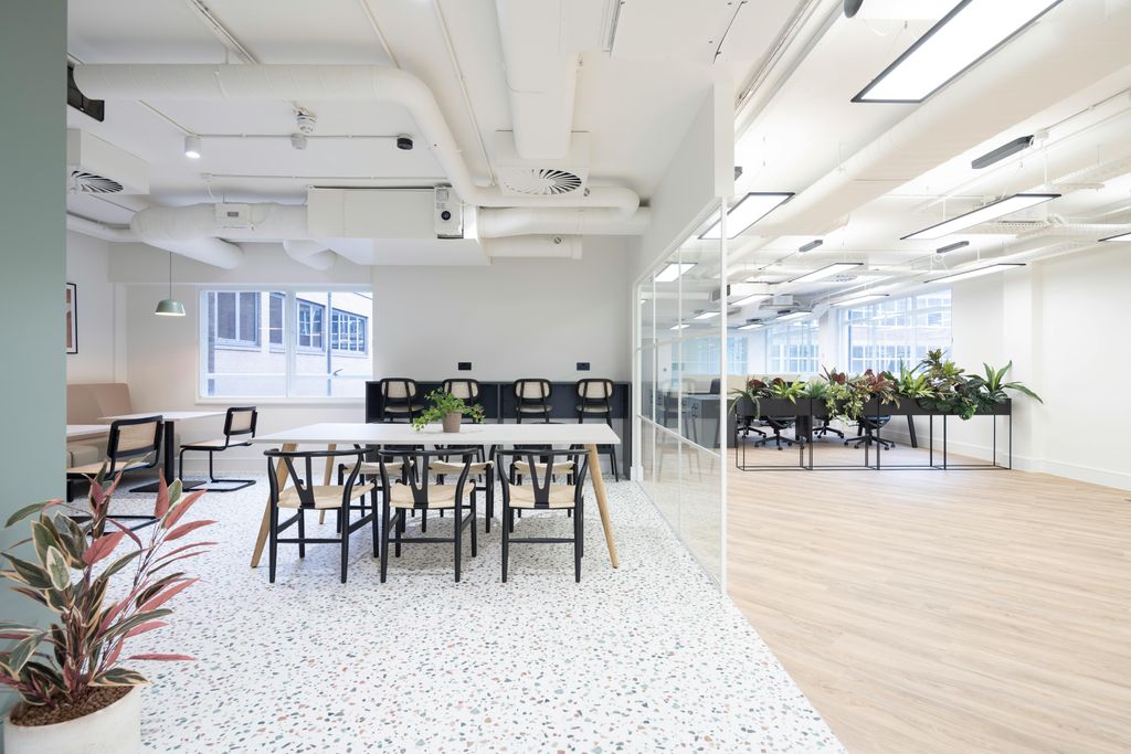 Property photo 1 of 16 Kitchenette