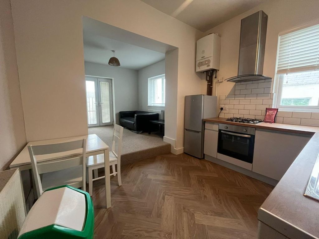 Property photo 2 of 6 5E5Af130-Ab20-4567-A8d2-4795Bd2480E4.Jpg