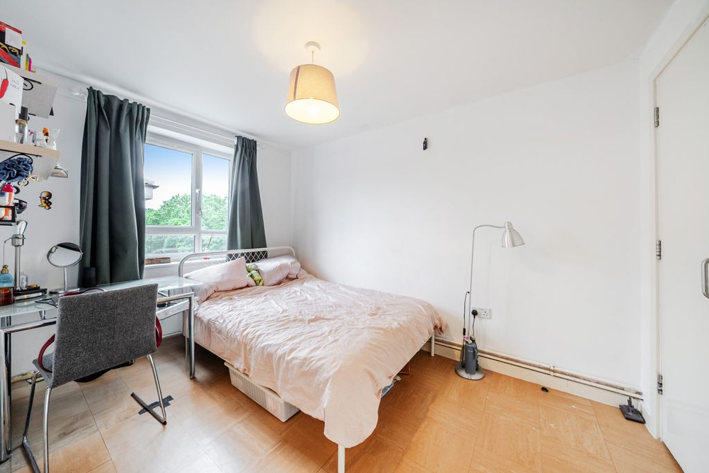Property photo 2 of 20 1452276-11-69F079...