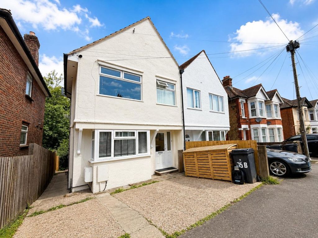 Property photo 1 of 8
