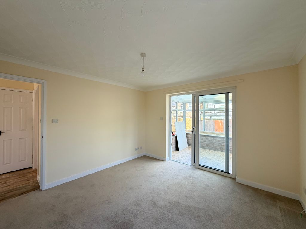 Property photo 3 of 13 Img_0560