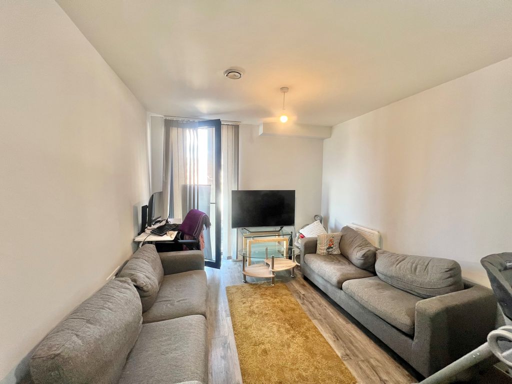 Property photo 2 of 6