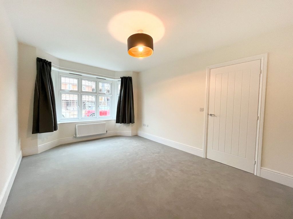 Property photo 3 of 24 Living Room