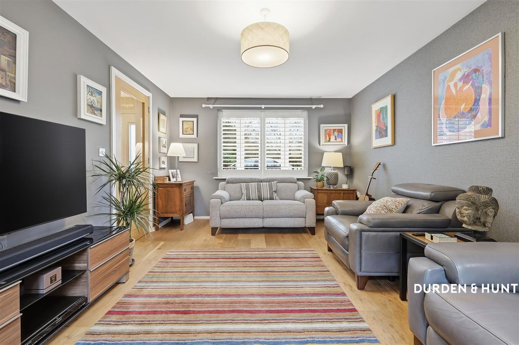 Property photo 3 of 28 Corunna Drive