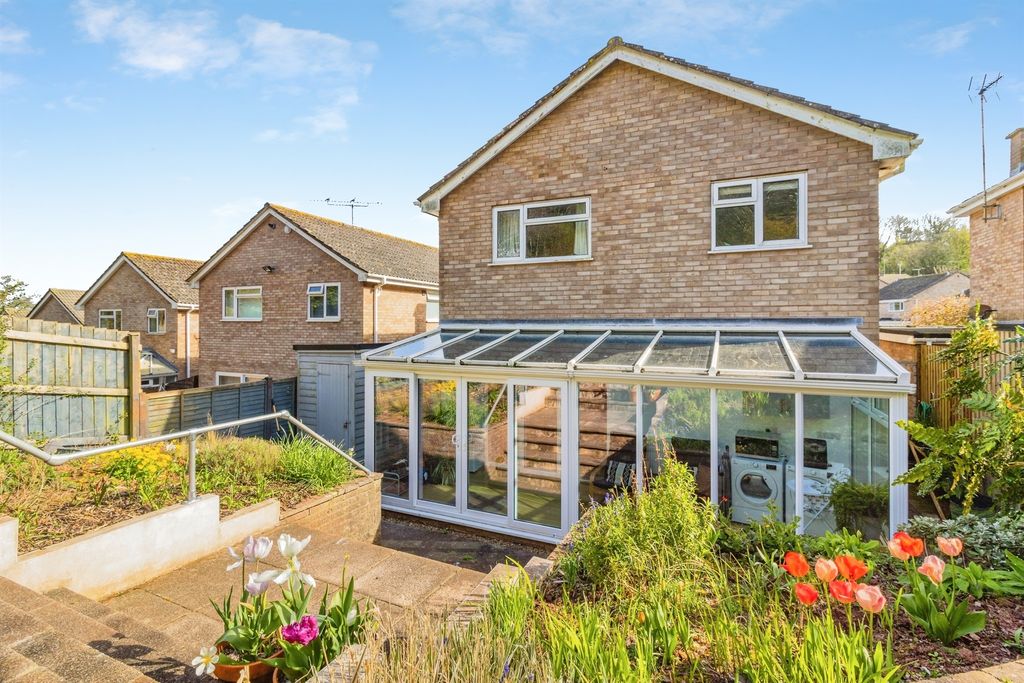 Property photo 1 of 37