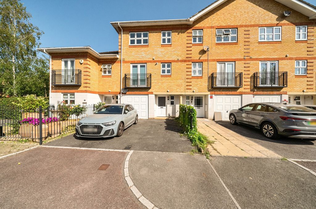 Property photo 1 of 19 1484467-20-6A3ce9...