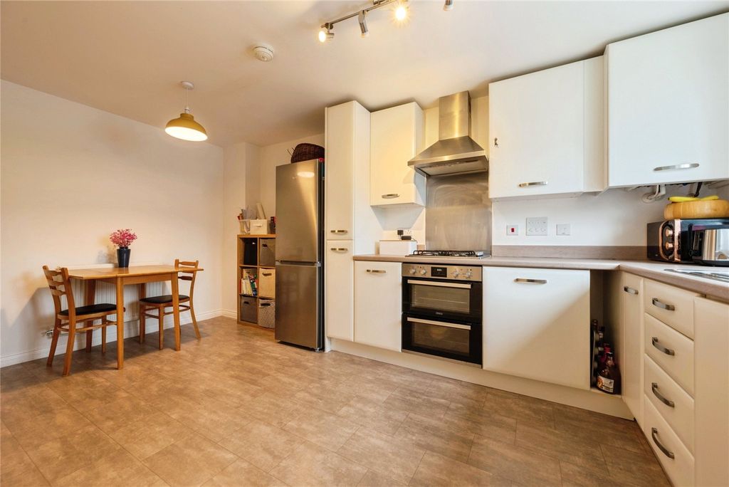 Property photo 2 of 16 Picture No. 09