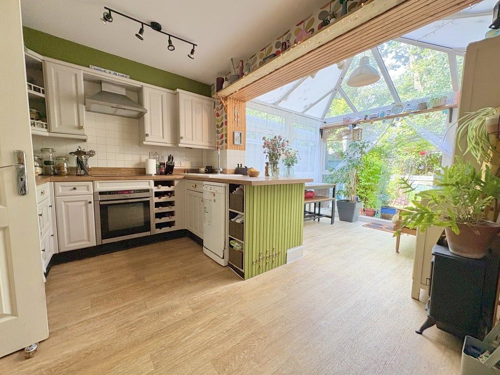 Property photo 3 of 29