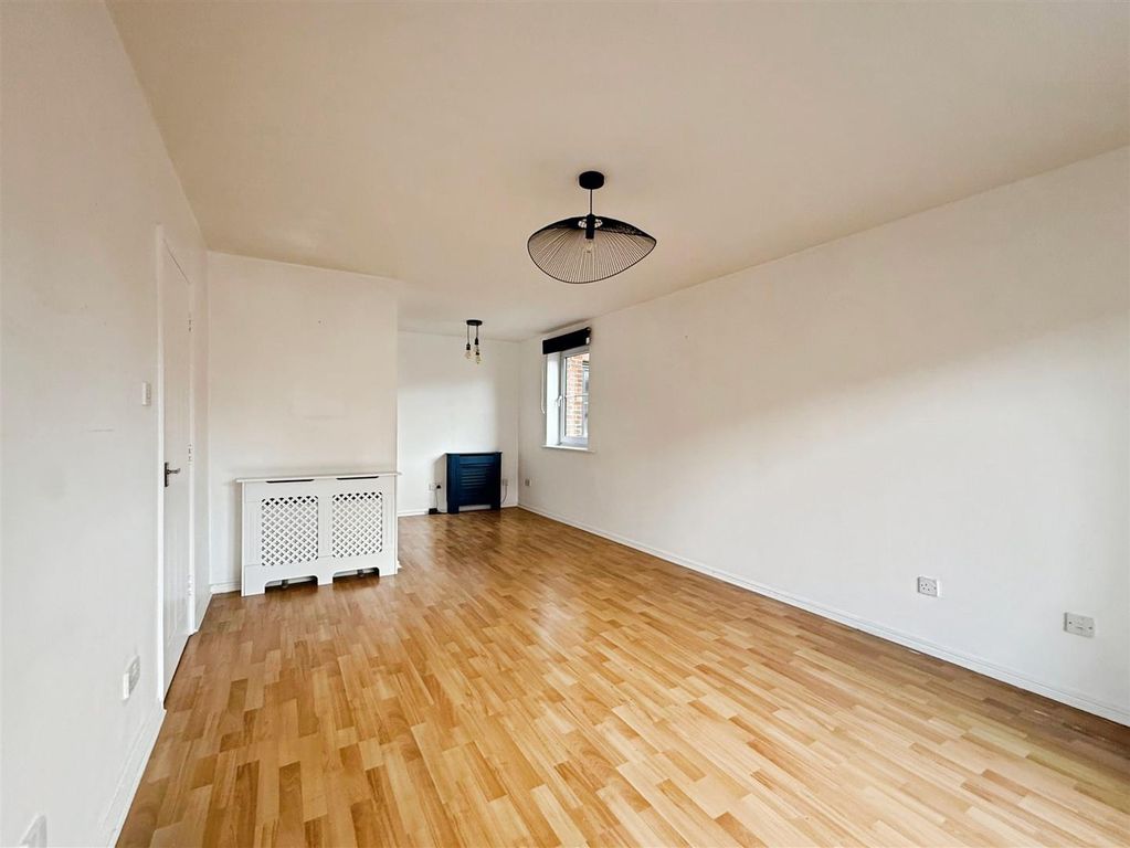 Property photo 3 of 16 Bda7Fe60-Img_2370.Jpeg