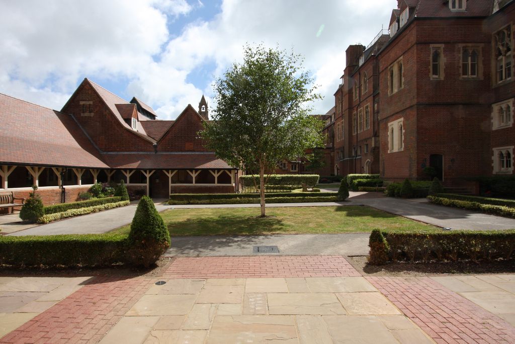 Property photo 3 of 11