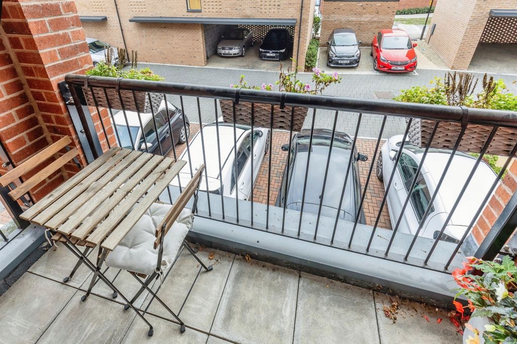 Property photo 2 of 17