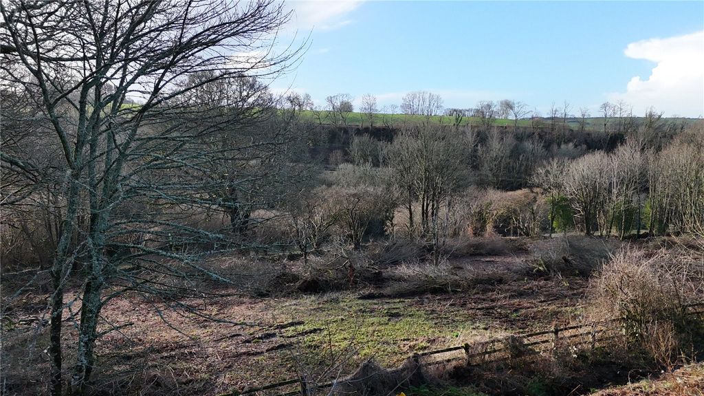 Property photo 2 of 6 Picture No. 01