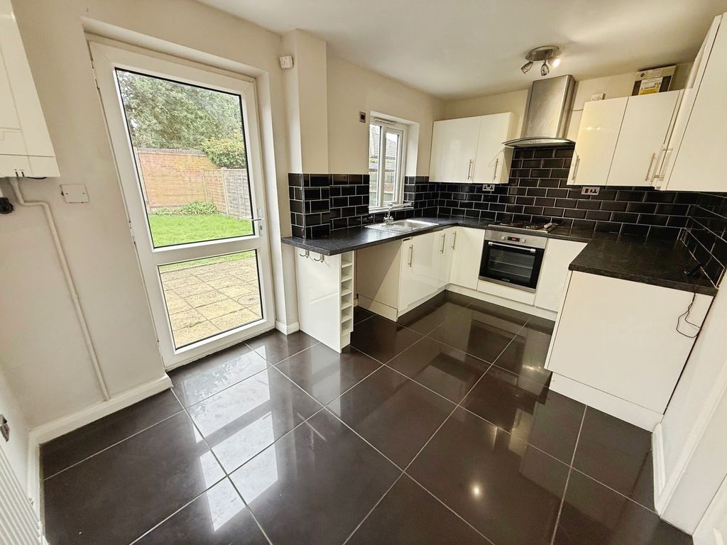 Property photo 3 of 11 Pbox-Img.Jpg