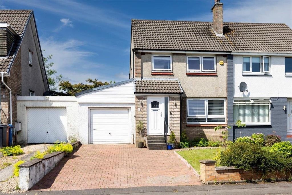 Property photo 1 of 21 01-5_Barrhill_Drive_Kirkintilloch_001.Jpg