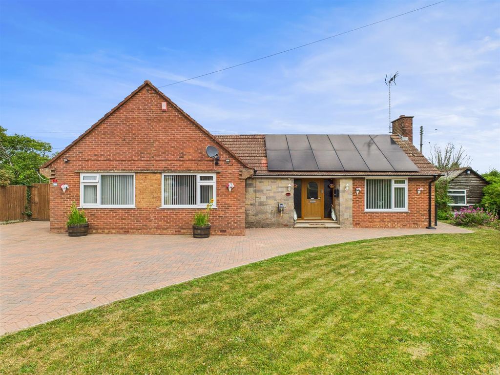Property photo 2 of 36