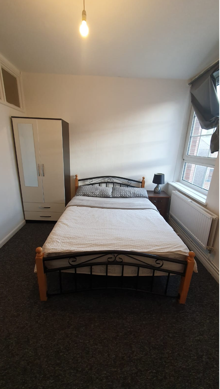 Property photo 2 of 6