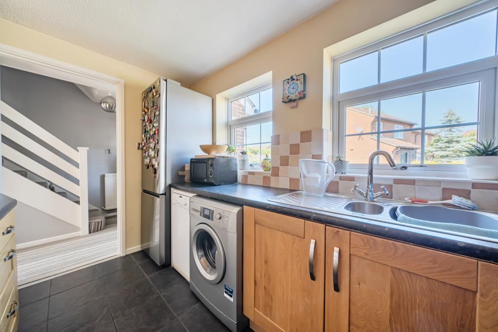 Property photo 2 of 20 Kitchen
