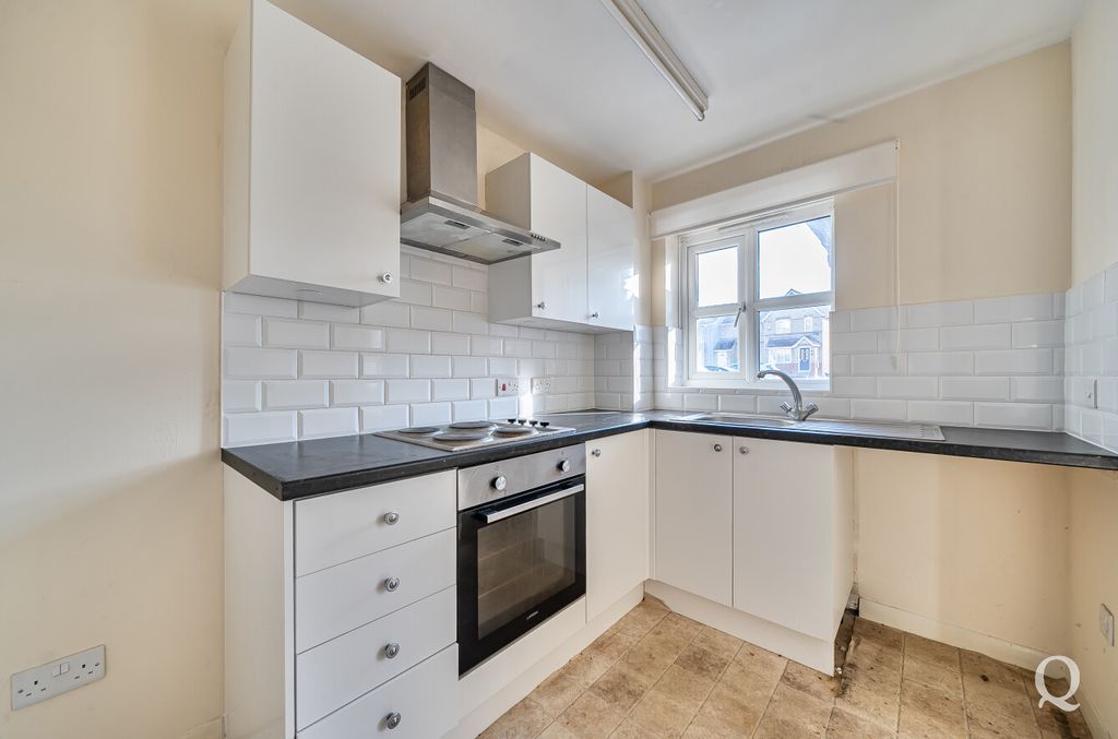 Property photo 3 of 17 5cd1A91F-c8Ea-486...
