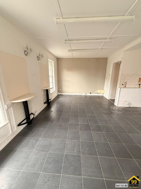 Property photo 3 of 7 Photo 2