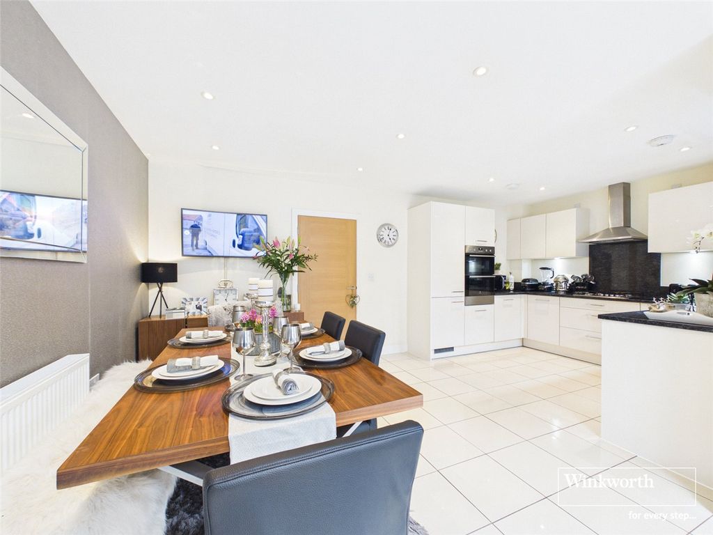 Additional image 21 of 5 bed town house for saleTutor Crescent, Earley, Reading RG6