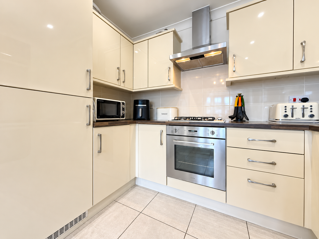 Property photo 3 of 21 0Addf7Ea-8E05-4F05-97C5-726235CD45B5